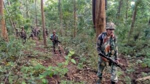 गुमला में बड़ा नक्सली एनकाउंटर: 3 नक्सली ढेर, पुलिस का सर्च ऑपरेशन जारी