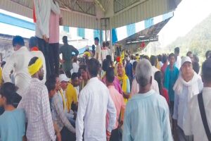 झारखंड: आदिवासी दर्जे की मांग को लेकर कुड़मी समाज का रेल रोको आंदोलन, सैकड़ों स्टेशनों पर रेल सेवाएं ठप
