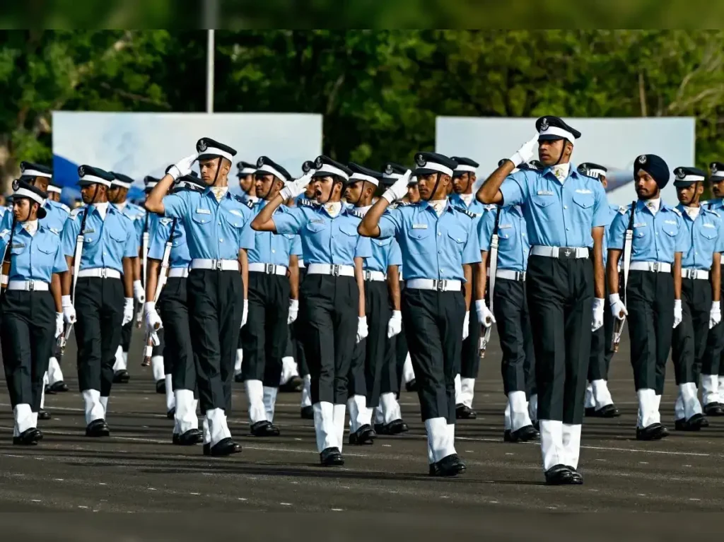 देश की सेवा का सुनहरा मौका! ओडिशा के बारीपदा में चल रही है अग्निवीर वायु भर्ती रैली, 12 राज्यों के युवा ले रहे हिस्सा
