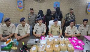 बोकारो में नशा तस्करी गिरोह का पर्दाफाश, सरगना सहित तीन गिरफ्तार; गांजा व ब्राउन शुगर बरामद