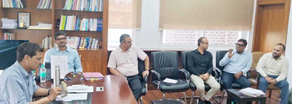 एम्बुलेंस सेवा में लापरवाही पर सख्त हुए अपर मुख्य सचिव, सेवा प्रदाता कंपनी को चेतावनी