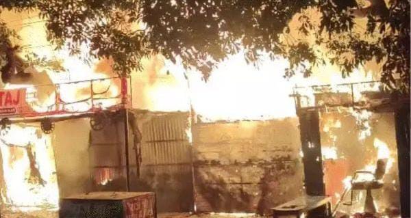 Massive fire in Bokaro City Sector-4: Over a dozen shops gutted, causing losses worth lakhs